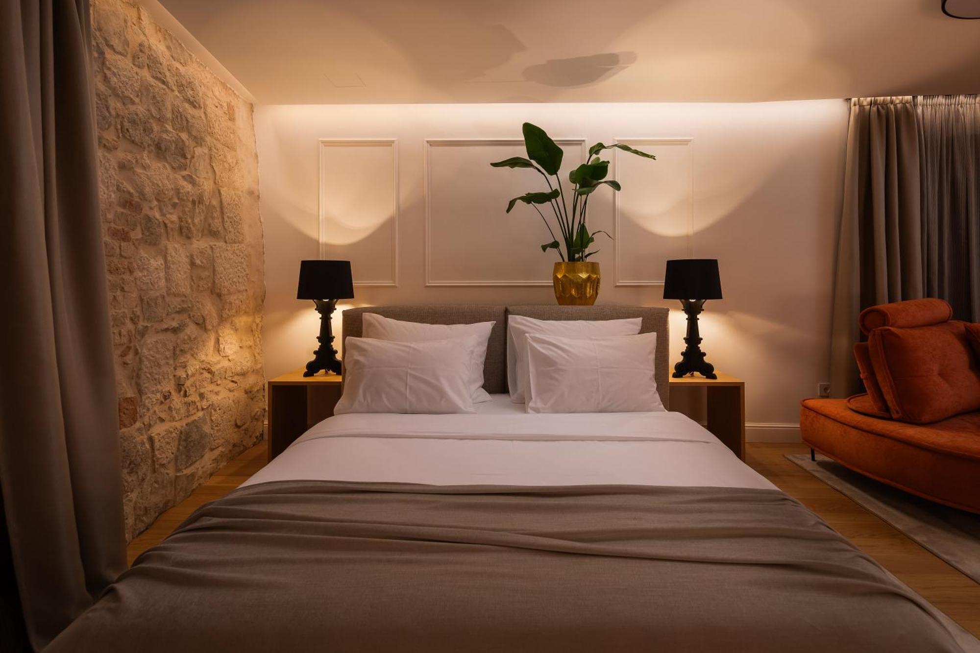 Golden Gate Luxury Rooms - Unique Unesco Location สปลิท ภายนอก รูปภาพ