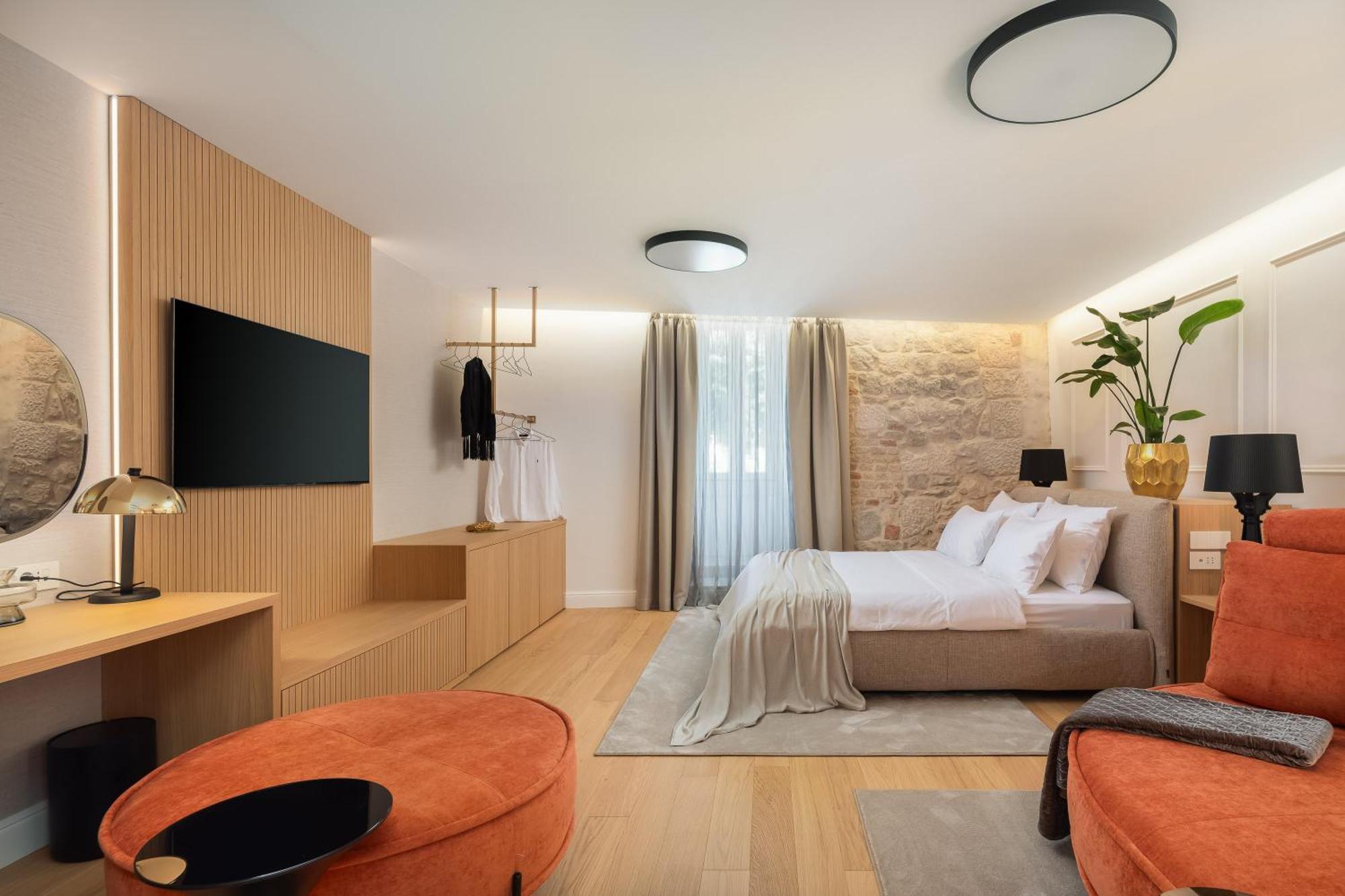 Golden Gate Luxury Rooms - Unique Unesco Location สปลิท ภายนอก รูปภาพ