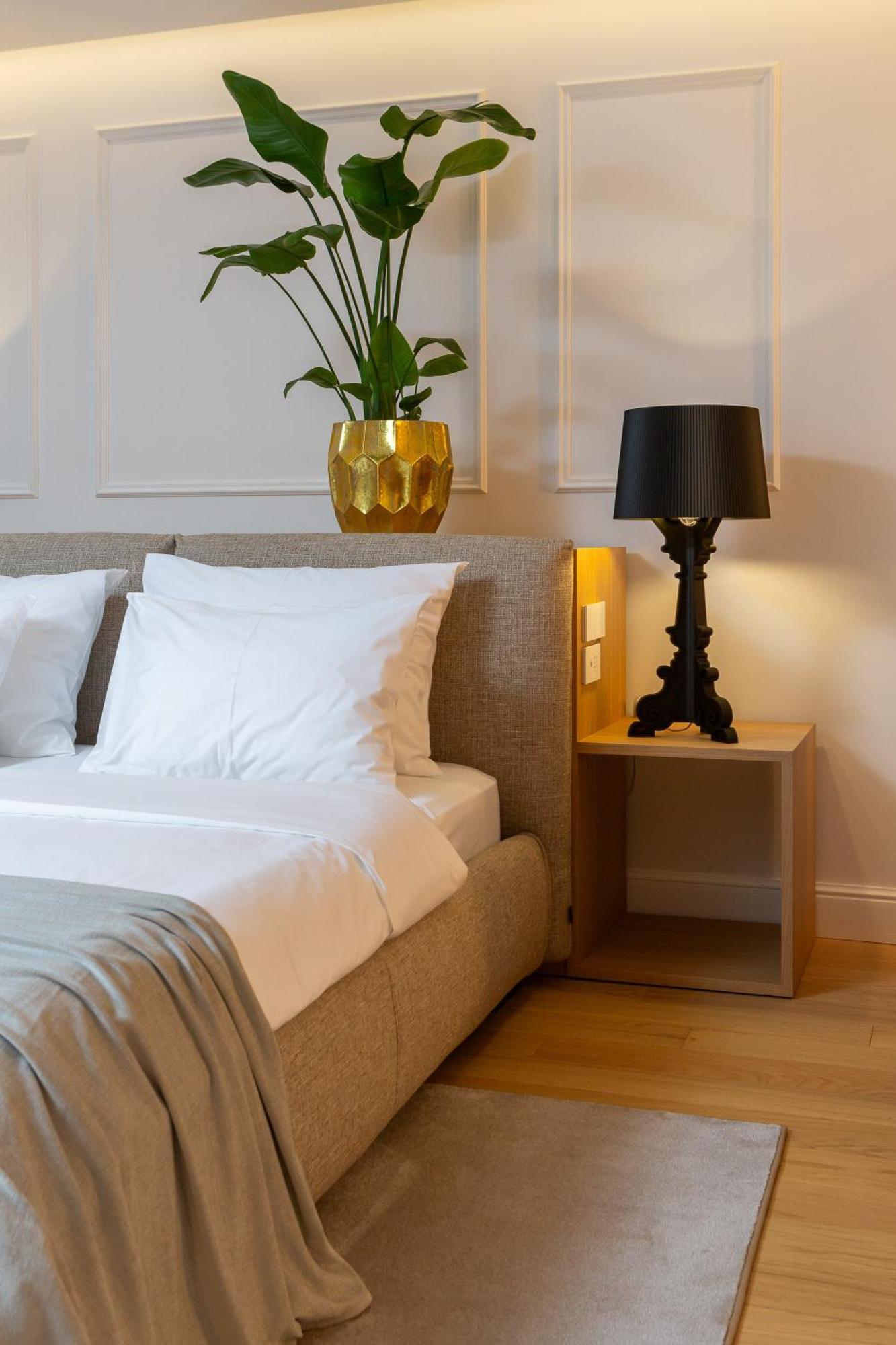 Golden Gate Luxury Rooms - Unique Unesco Location สปลิท ภายนอก รูปภาพ